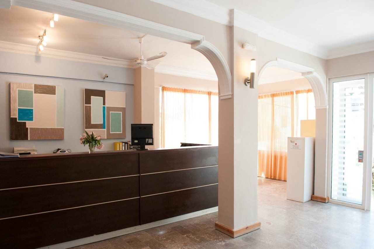 Quayside Village Hotel Kávos Extérieur photo